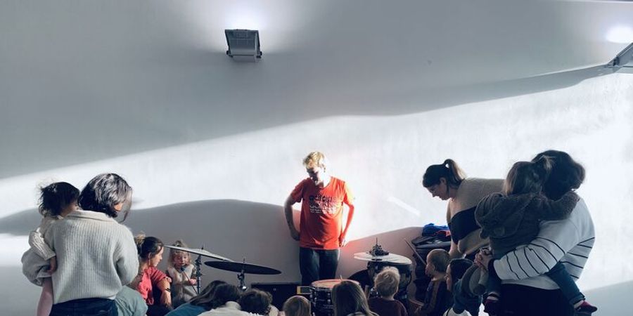 image - Danse avec bébé FLOW (6 mois à 3 ans) ET (3 à 5 ans) - saxophone ténor