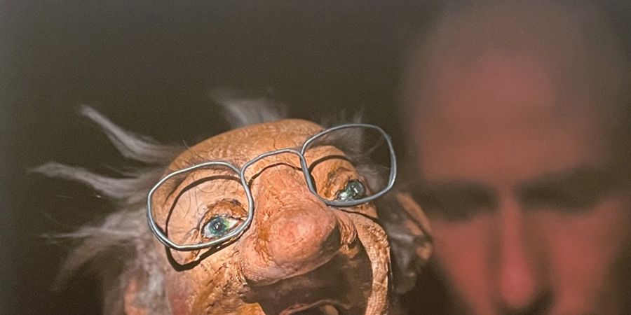 image - Cabaret Puppet crash test