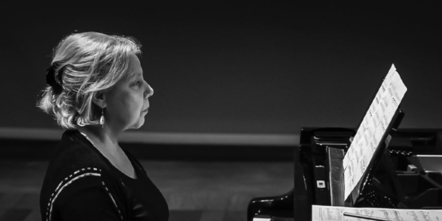 image - Laurence Mekhitarian